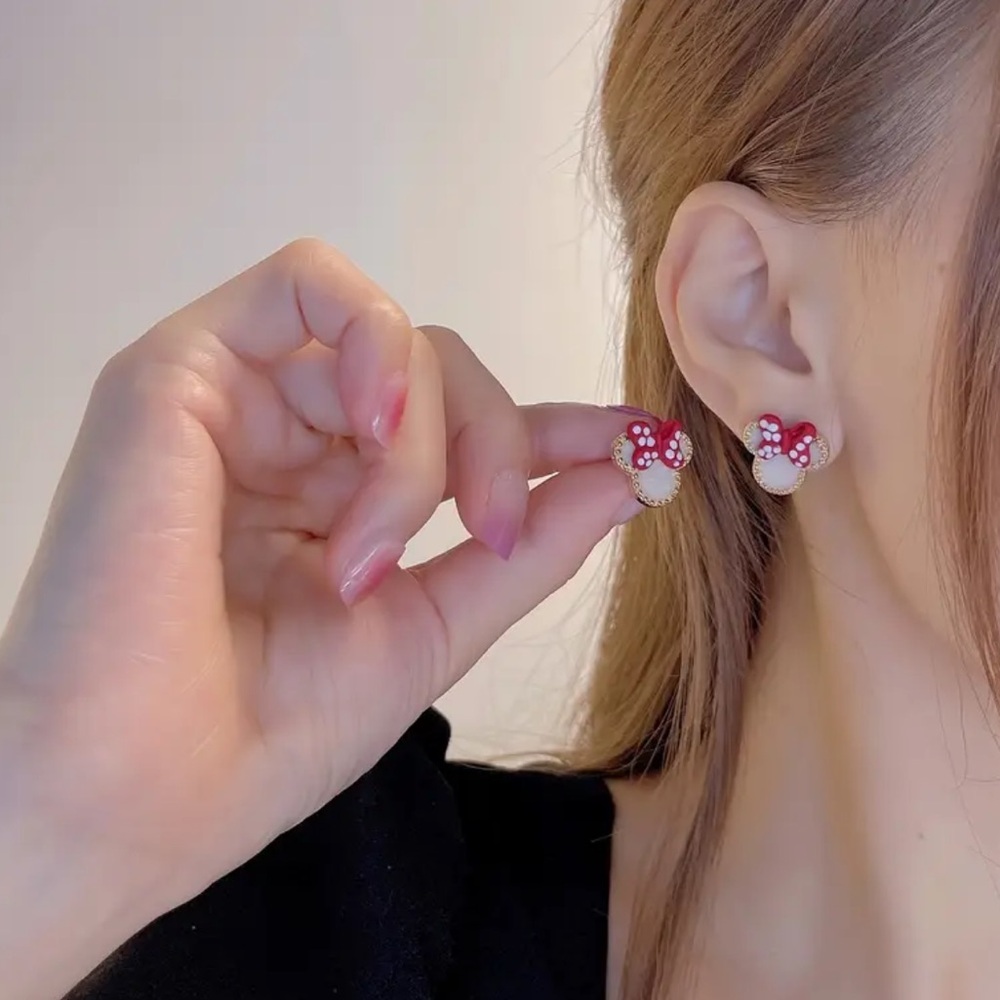 NEW| Disney Minnie Mouse Polka Dot Design Stud Earrings - Picture 2 of 7